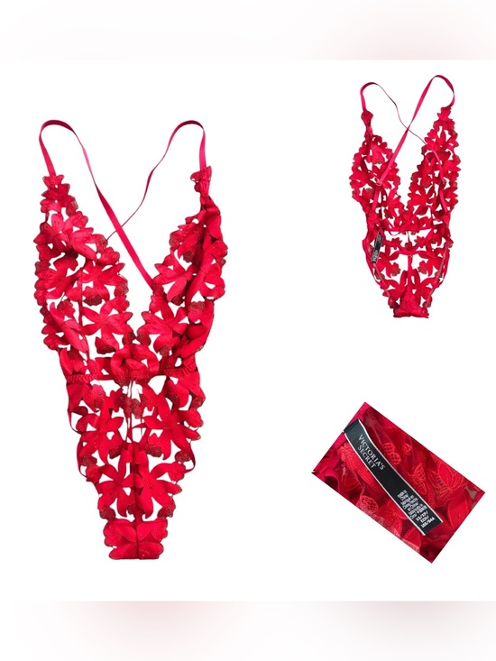 Victoria's Secret Other - Victoria’s Secret Floral Lace Teddy
